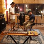 5DD732 – Darren Gillis – Shake The Ground - PromoPic2