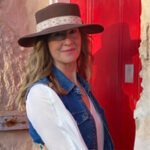 DD932 – Anne Fraser – The Rains on Uluru