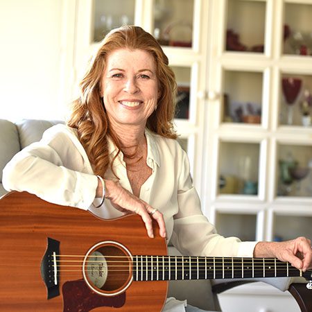 5DD1183 – Dianne Coombes – Ripples On A Pond - Promo Pic 6