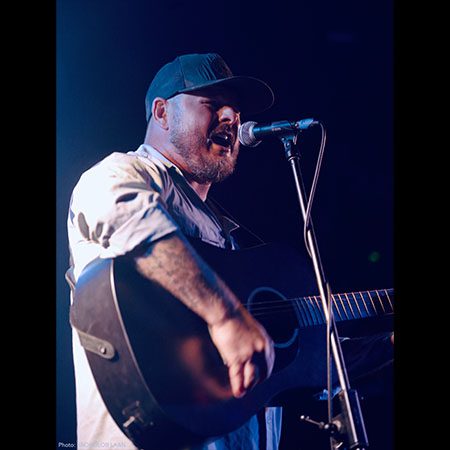 5DD1189 - Darren Gillis - That’ll Do Me Just Fine - PromoPic2