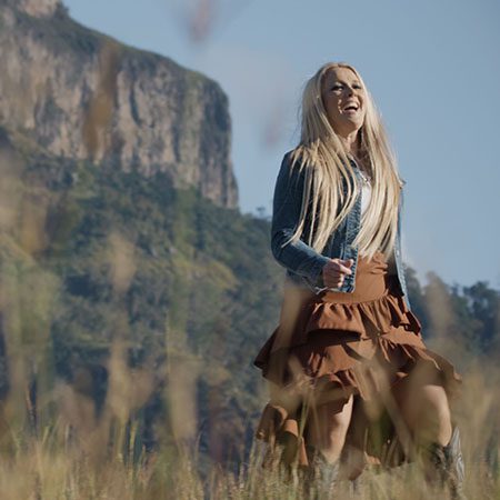 5DD1194 – Susanna Colley - Steel Toes To Stilettos - PromoPic2