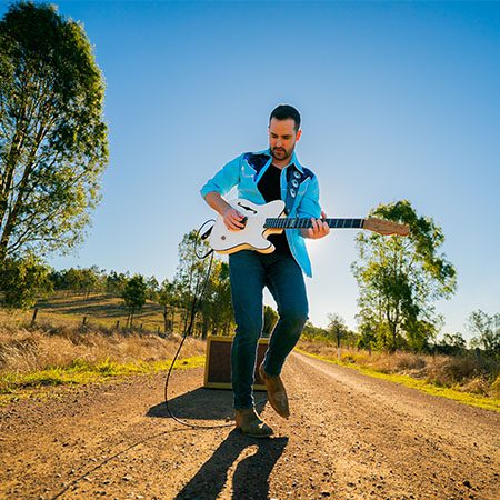 5DD1207 – Robbie Bostock – Chillagoe Breakdown - PromoPic1