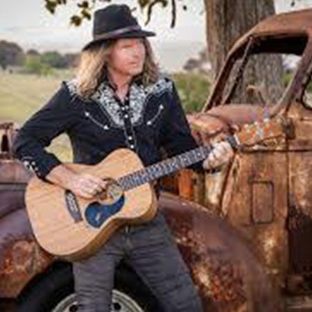 5DD1215 - Dane Sharp – Love It Here - PromoPic5